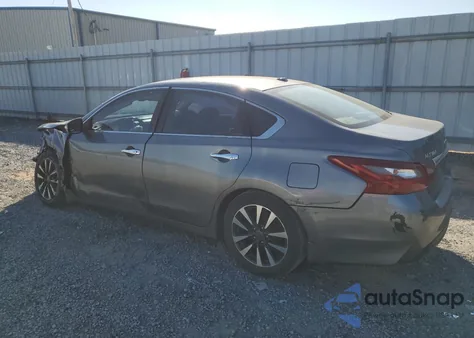 2016 Nissan Altima 2.5 z USA, uszkodzony, nr VIN 1N4AL3AP5GC214148